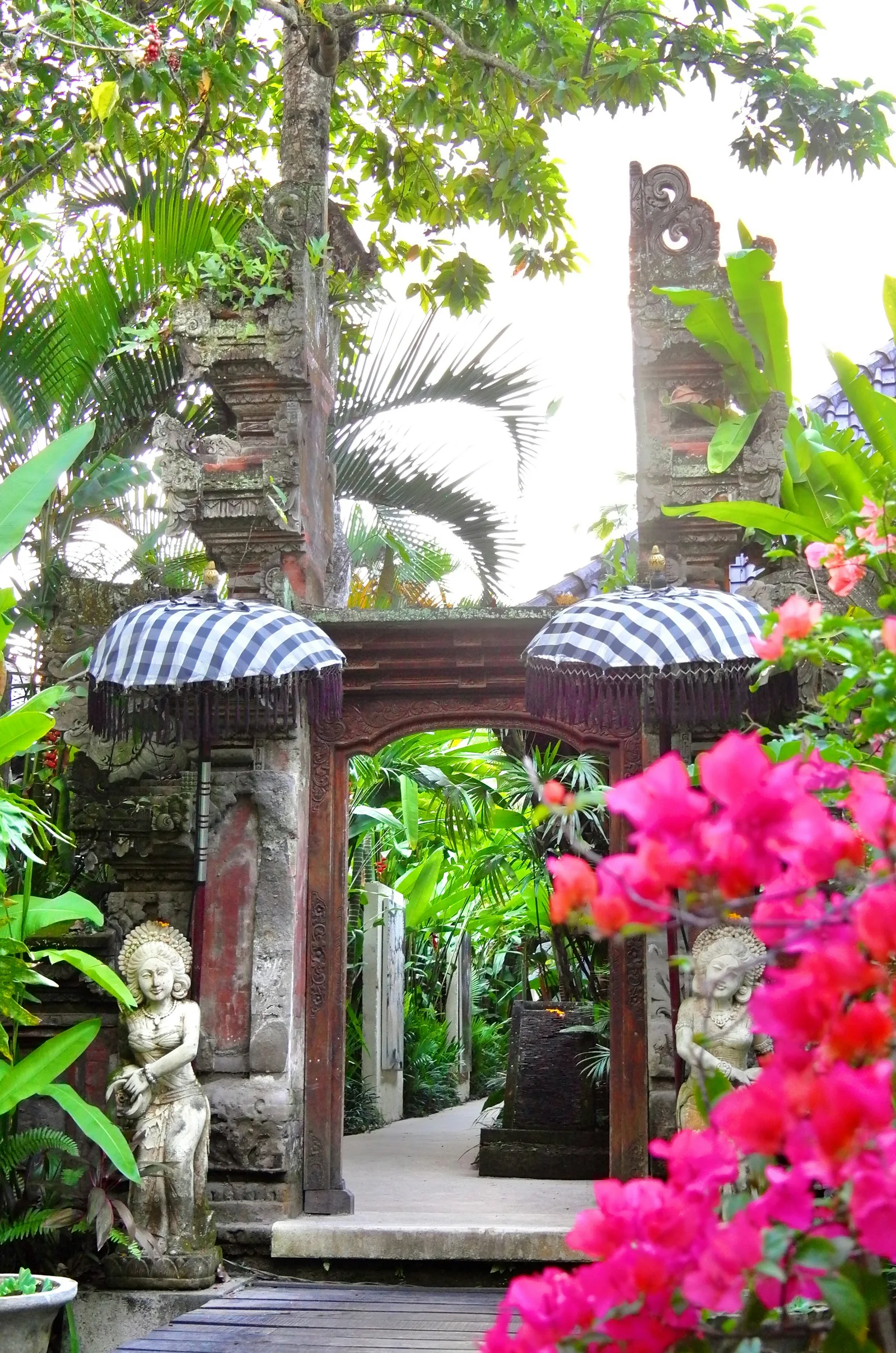 Setting gallery